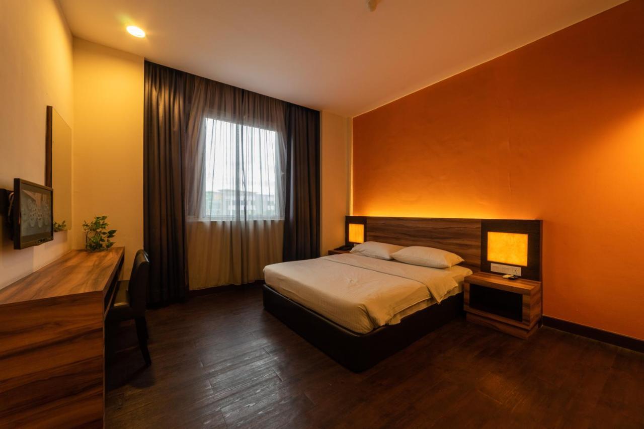 Waterfront Boutique Hotel Port Dickson Exteriör bild